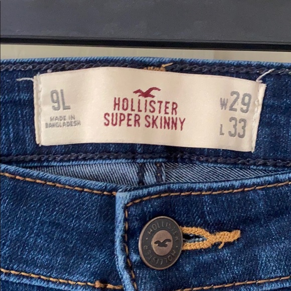 Dark Wash Cut-Off Shorts - Picture 2 of 2